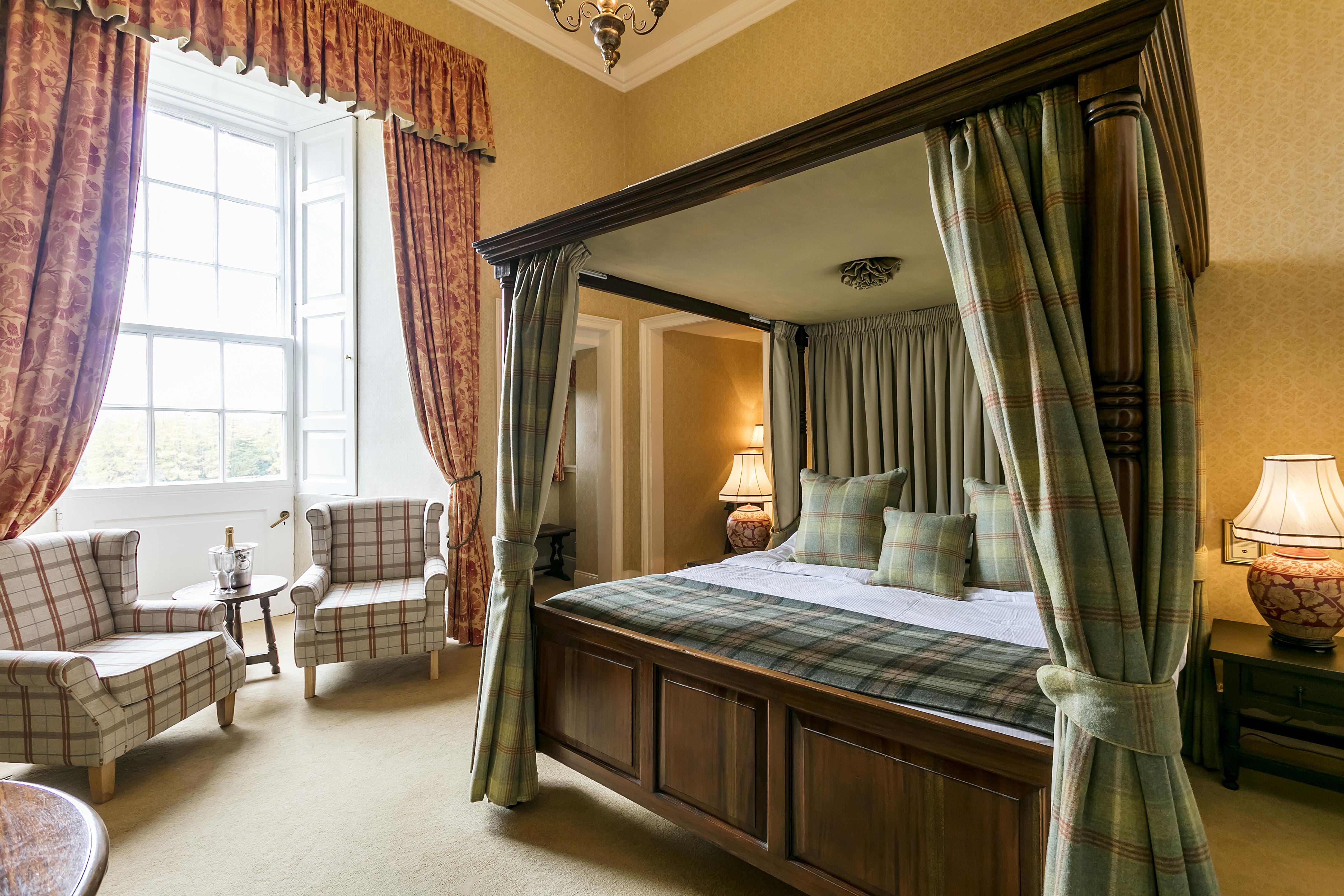 Dalhousie Castle Hotel Bonnyrigg Екстериор снимка